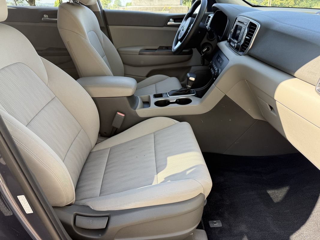 Used 2017 Kia Sportage LX FWD image 36