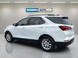 Used 2023 Chevrolet Equinox LT image 3