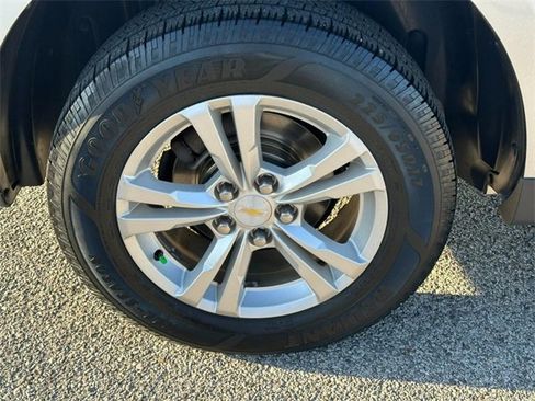 Certified 2017 Chevrolet Equinox LS image 7