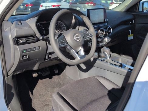 New 2025 Nissan Sentra SV w/ All-Weather Package image 9