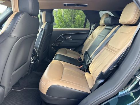New 2026 Land Rover Range Rover Sport Dynamic SE AWD/4WD image 19