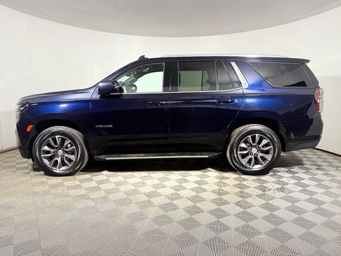 Used 2022 Chevrolet Tahoe LT w/ Luxury Package AWD/4WD image 3