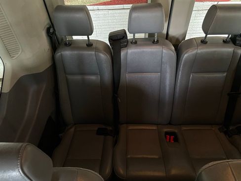 Used 2019 Ford Transit 350 XL image 22