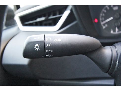Used 2020 Toyota Corolla LE FWD image 17