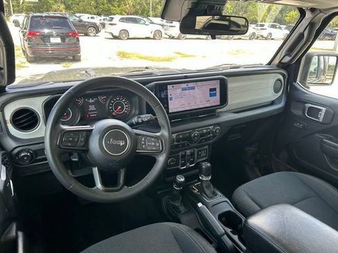 Used 2024 Jeep Wrangler Unlimited Sport AWD/4WD image 14