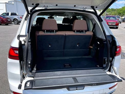 Used 2020 BMW X7 xDrive40i w/ Cold Weather Package AWD/4WD image 31