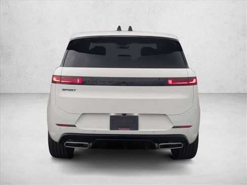 New 2026 Land Rover Range Rover Sport Dynamic SE AWD/4WD image 8