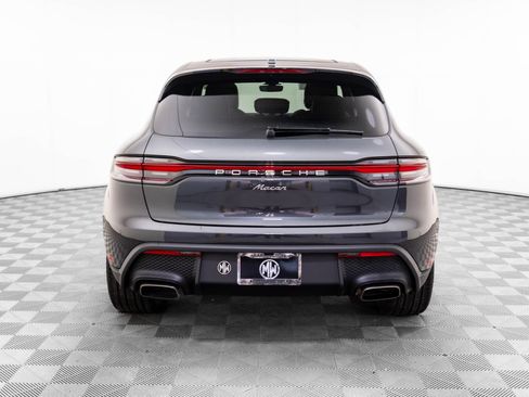 Certified 2026 Porsche Macan AWD/4WD image 10