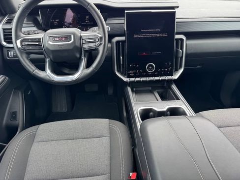 Certified 2025 GMC Acadia Elevation AWD/4WD image 13
