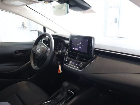 Used 2024 Toyota Corolla LE FWD image 31
