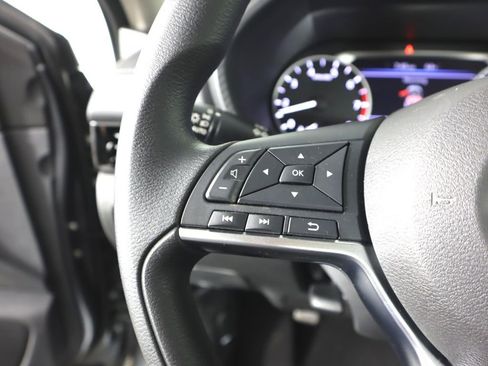 Certified 2025 Nissan Sentra SV w/ Trunk Package image 18