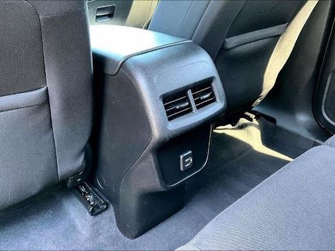 Used 2021 Chevrolet Equinox LT AWD/4WD image 10