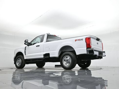 New 2026 Ford F350 XL w/ FX4 Off-Road Package AWD/4WD image 44