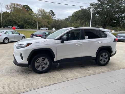 New 2025 Toyota RAV4 LE image 3