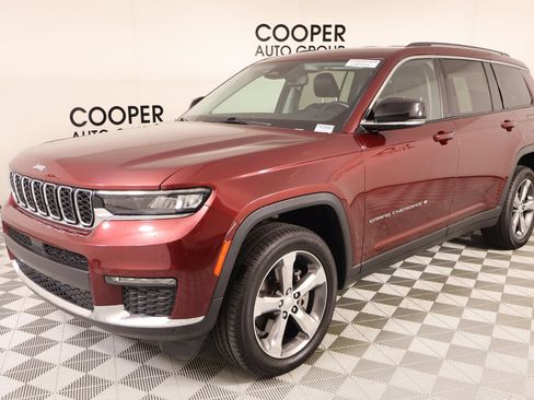 Used 2022 Jeep Grand Cherokee L Limited AWD/4WD image 11
