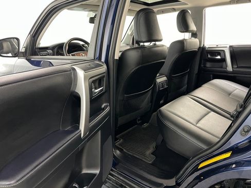 Used 2024 Toyota 4Runner SR5 Premium w/ Moonroof Package AWD/4WD image 43