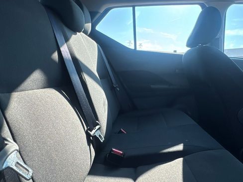 Certified 2025 Nissan Kicks Play S FWD image 31