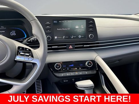 Used 2026 Hyundai Elantra SEL Sport Premium FWD image 11