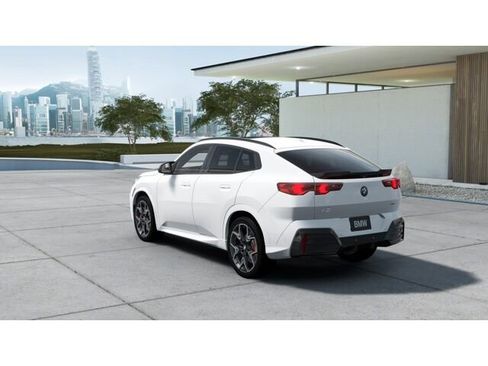 New 2026 BMW X2 xDrive28i w/ Technology Package AWD/4WD image 2