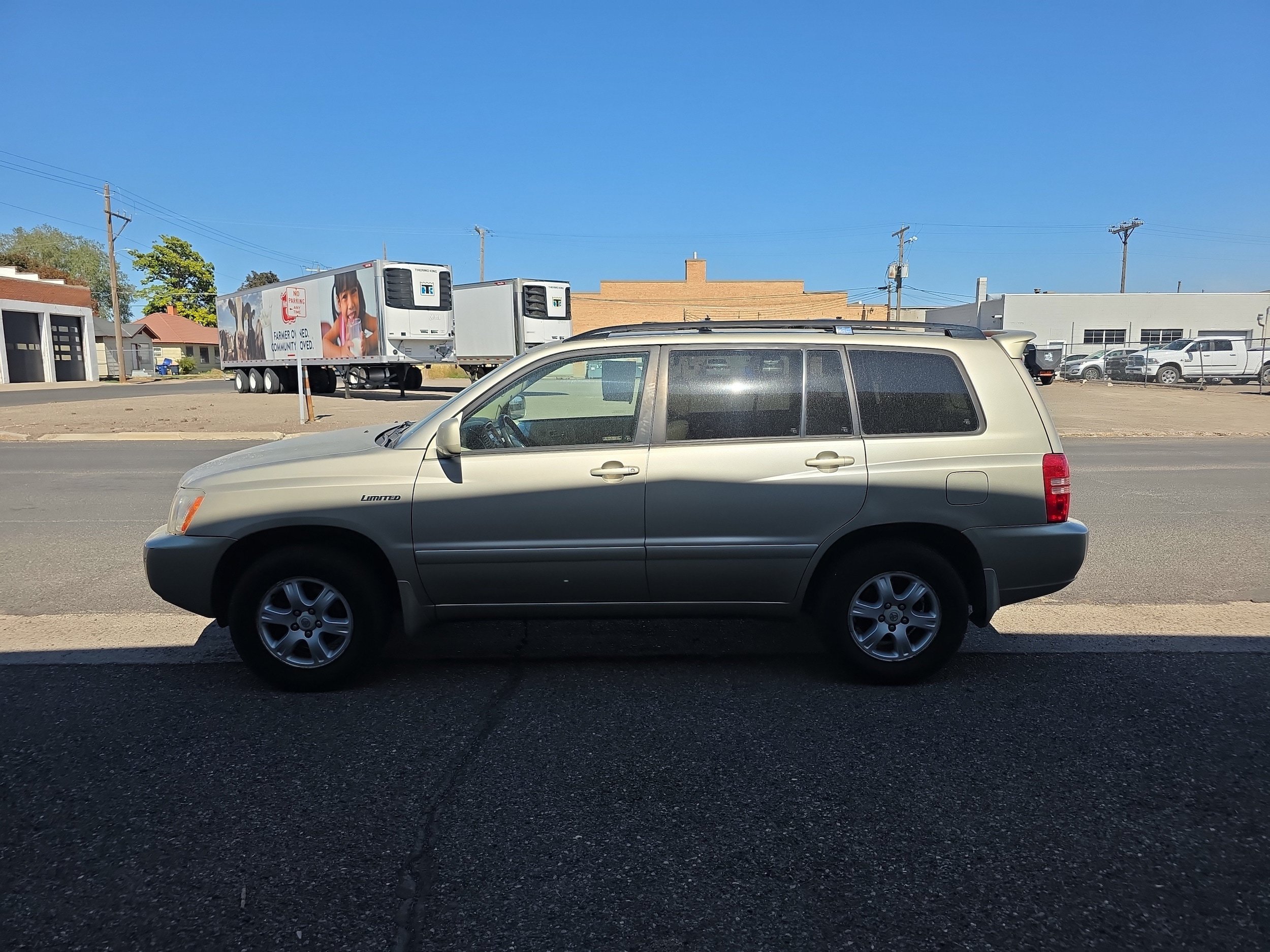 Used 2001 Toyota Highlander 4WD V6 w/ Limited Pkg image 5