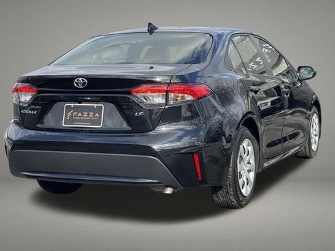 Used 2022 Toyota Corolla LE image 5