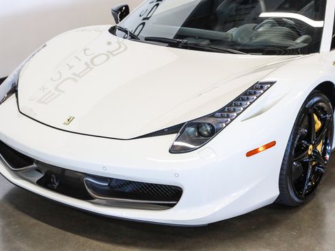 Used 2013 Ferrari 458 Spider RWD image 23