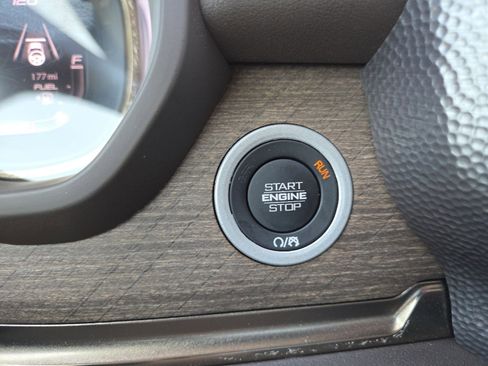 Used 2025 RAM 1500 Limited image 13