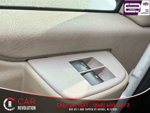 Used 2021 Chevrolet Express 3500 Extended w/ Driver Convenience Package RWD image 19