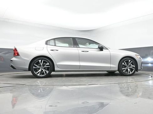Used 2025 Volvo S60 B5 Plus AWD/4WD image 51