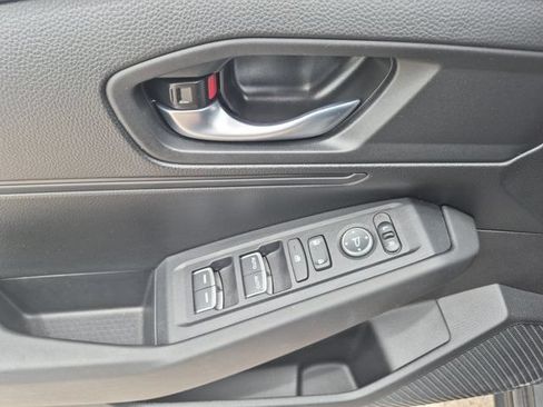 Used 2025 Honda Accord LX image 13