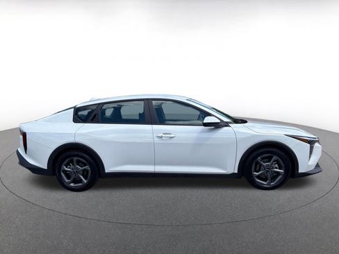 Used 2025 Kia K4 FWD image 15
