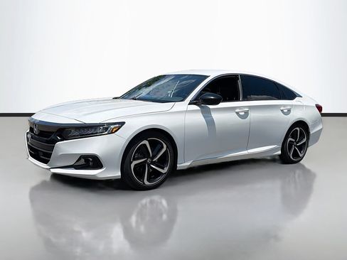 Used 2021 Honda Accord Sport image 2