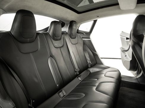 Used 2016 Tesla Model S AWD image 20