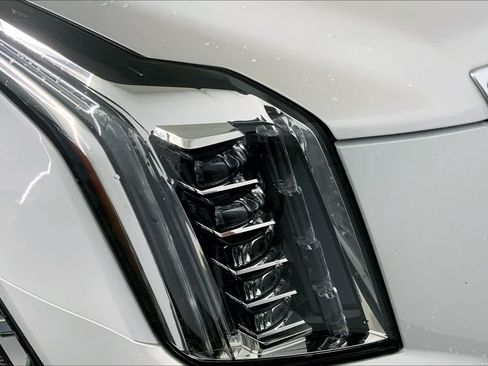 Used 2016 Cadillac Escalade Premium AWD/4WD image 25