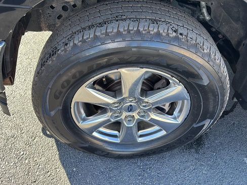 Used 2018 Ford F150 XLT w/ Equipment Group 302A Luxury image 47