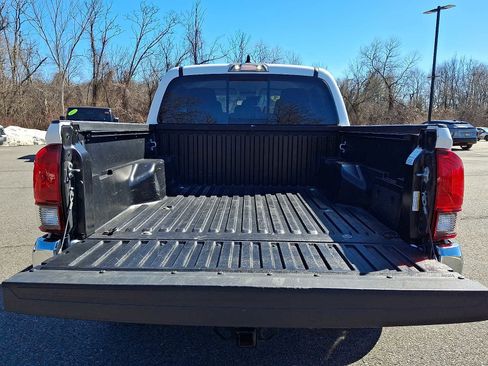 Used 2023 Toyota Tacoma SR5 image 28