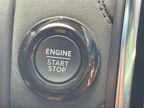 Certified 2025 Ford Expedition Tremor image 37