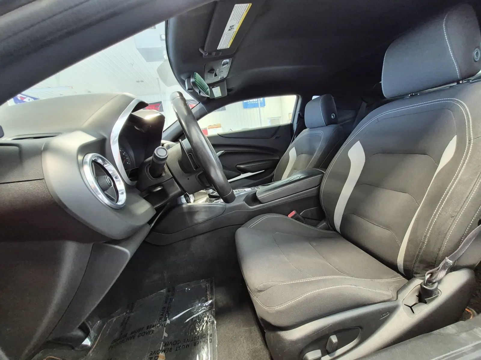 Used 2017 Chevrolet Camaro LT RWD image 11