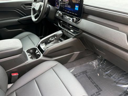 Used 2024 Chevrolet Colorado Trail Boss w/ Advanced Trailering Package image 15