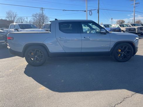 Used 2023 Rivian R1T Adventure image 6