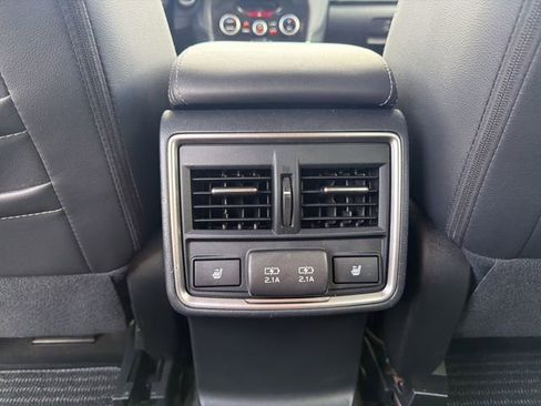 Used 2022 Subaru Forester Touring AWD/4WD image 27