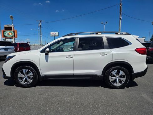 Used 2023 Subaru Ascent Premium w/ Convenience Package AWD/4WD image 9