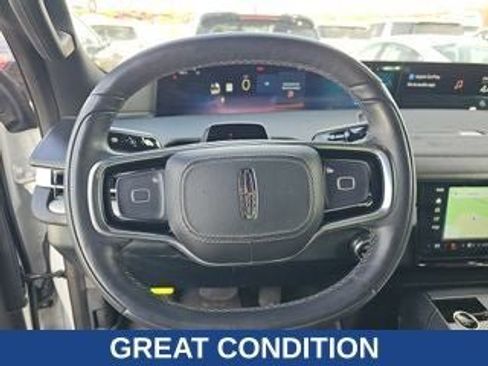 Used 2025 Lincoln Navigator L Reserve w/ Jet Appearance Package image 17