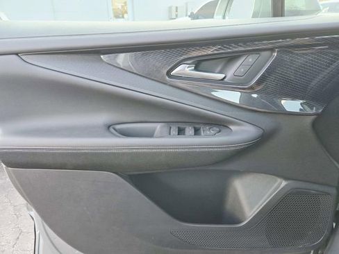 Used 2025 Chevrolet Blazer EV LT image 24