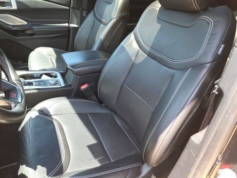 Used 2021 Ford Explorer ST w/ Equipment Group 401A AWD/4WD image 5