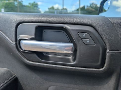 Used 2021 Chevrolet Silverado 1500 LT RWD image 29
