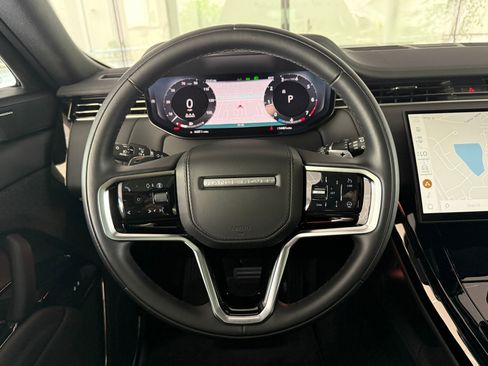 Certified 2025 Land Rover Range Rover Sport SE AWD/4WD image 16