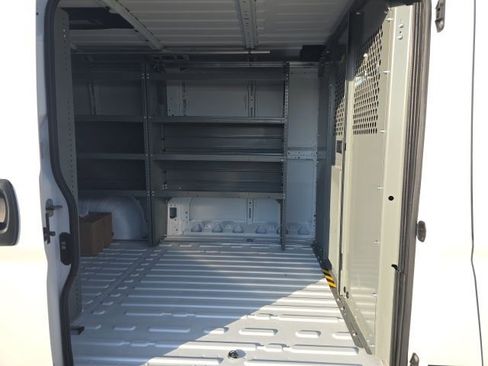 Used 2025 RAM ProMaster 2500 w/ Quick Order Package 22G SLT image 5