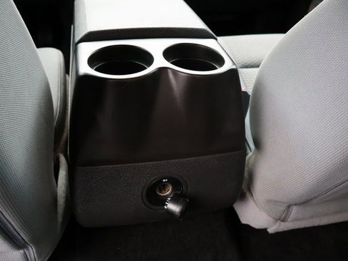 Used 2013 Ford F150 XLT w/ XLT Chrome Pkg image 24