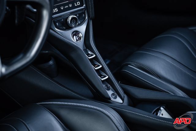 Used 2019 McLaren 720S RWD image 11